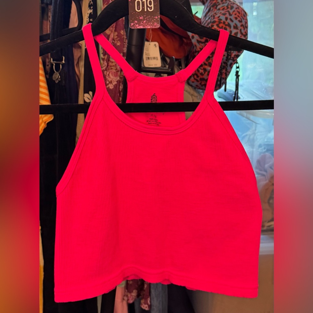 NWOT Free People Movement Happiness Runs Crop Tank - Malibu Pink electric - XL - Picture 4 of 6